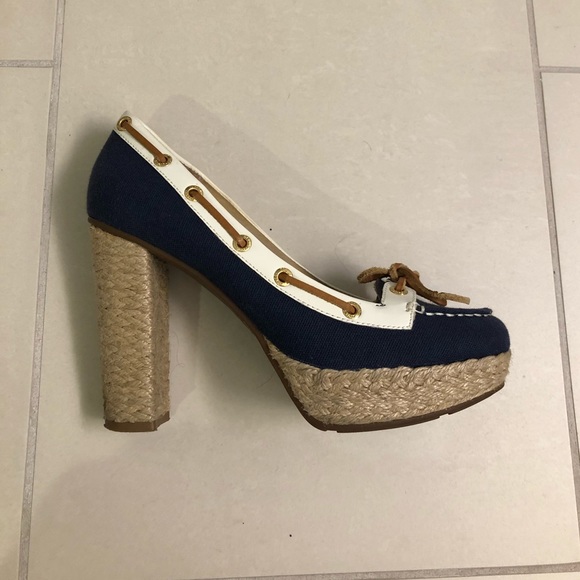 Milly Heels - Picture 3 of 4